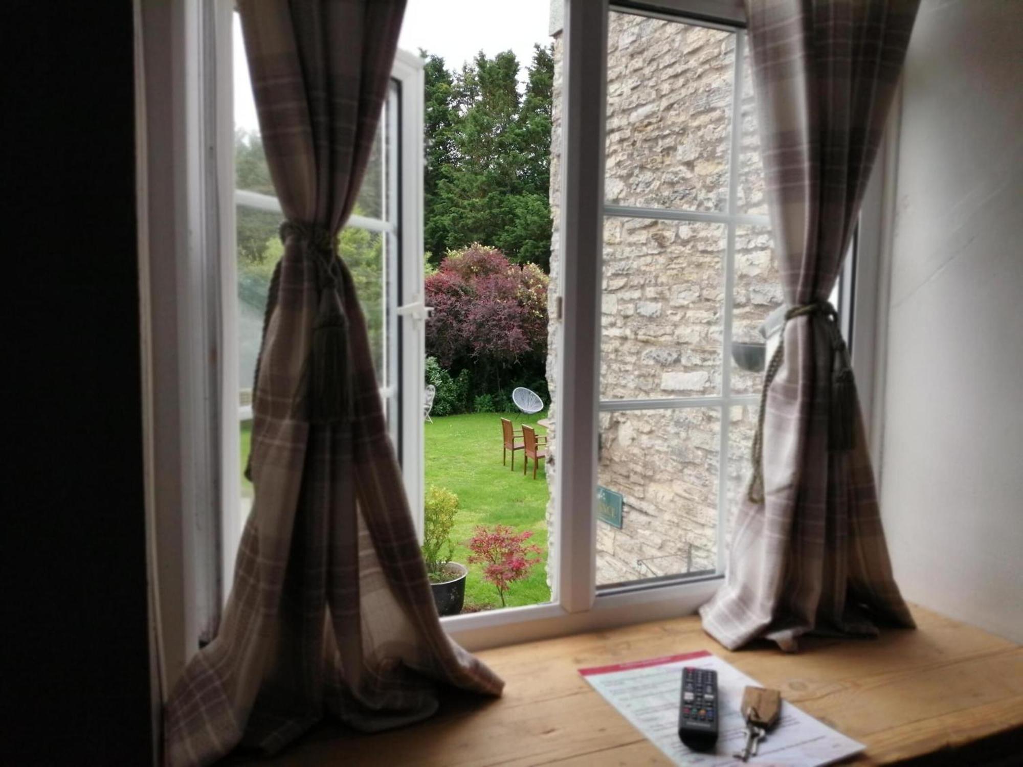 Worth House Bed And Breakfast Вэллс Номер фото